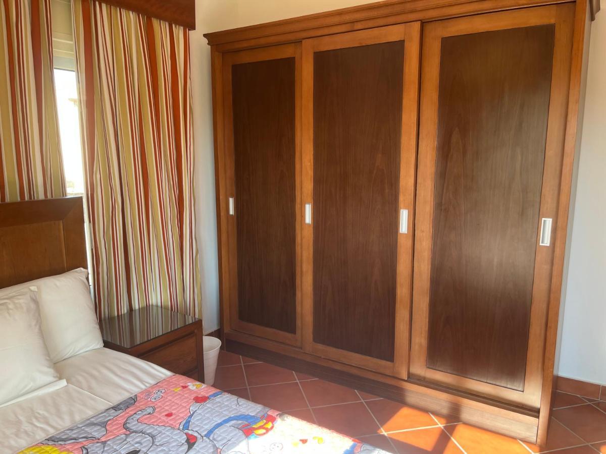 A Sea View Spacious Cheering 5 Bedroom Villa Ain Sokhna "Ain Bay" فيلا كاملة للإيجار قرية العين باي Ain Sukhna Eksteriør billede