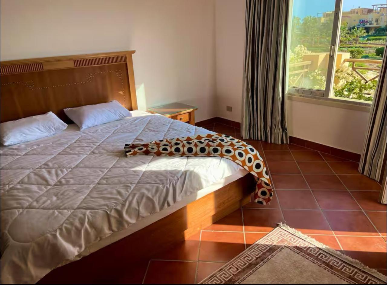 A Sea View Spacious Cheering 5 Bedroom Villa Ain Sokhna "Ain Bay" فيلا كاملة للإيجار قرية العين باي Ain Sukhna Eksteriør billede