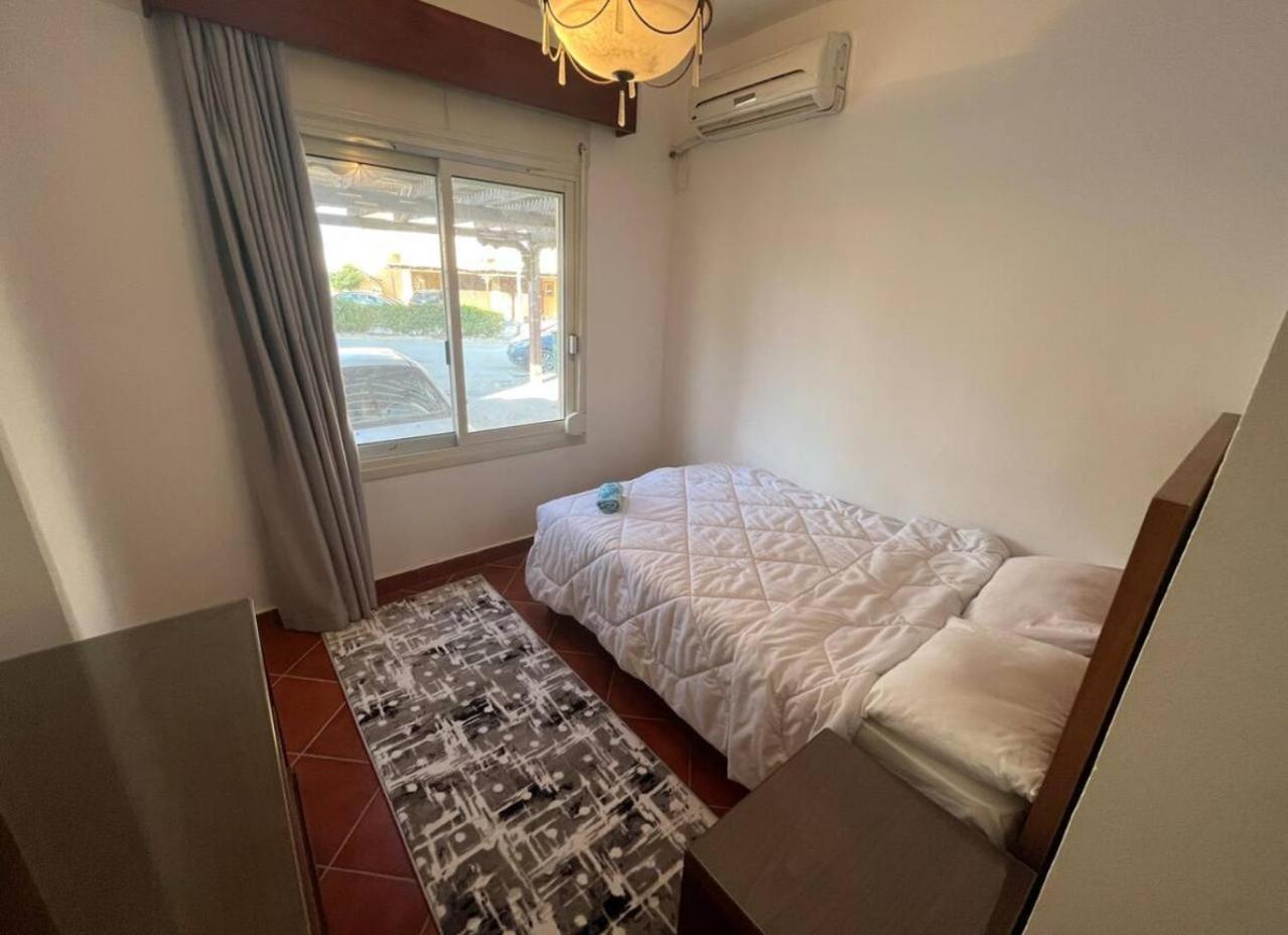 A Sea View Spacious Cheering 5 Bedroom Villa Ain Sokhna "Ain Bay" فيلا كاملة للإيجار قرية العين باي Ain Sukhna Eksteriør billede