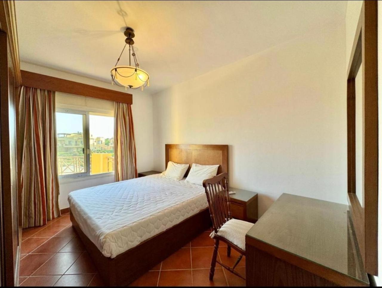 A Sea View Spacious Cheering 5 Bedroom Villa Ain Sokhna "Ain Bay" فيلا كاملة للإيجار قرية العين باي Ain Sukhna Eksteriør billede